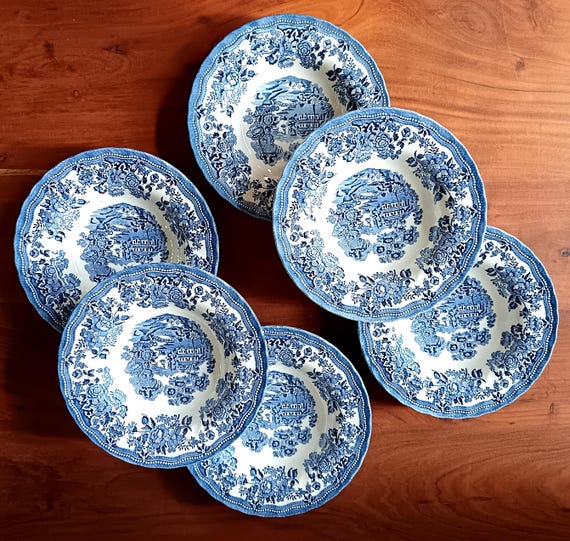 6 vintage ceramic soup plates, CHURCHILL The Georgian collection