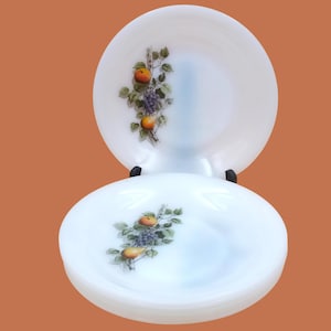 6 French opaline hollow PLATES ARCOPAL &quot;fruits of France&quot; motif, 1960s