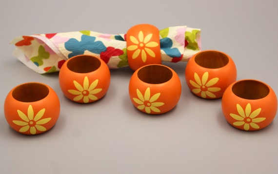 Set of 6 vintage yellow flower orange TOWEL RINGS
