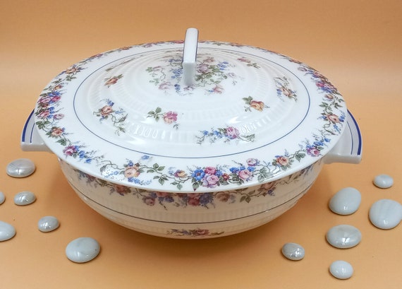 Porcelain soup tureen with vintage multicolored flower pattern NL Limoges porcelain