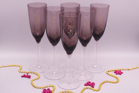 6 vintage CHAMPAGNE FLUTES in vintage plum colored glass