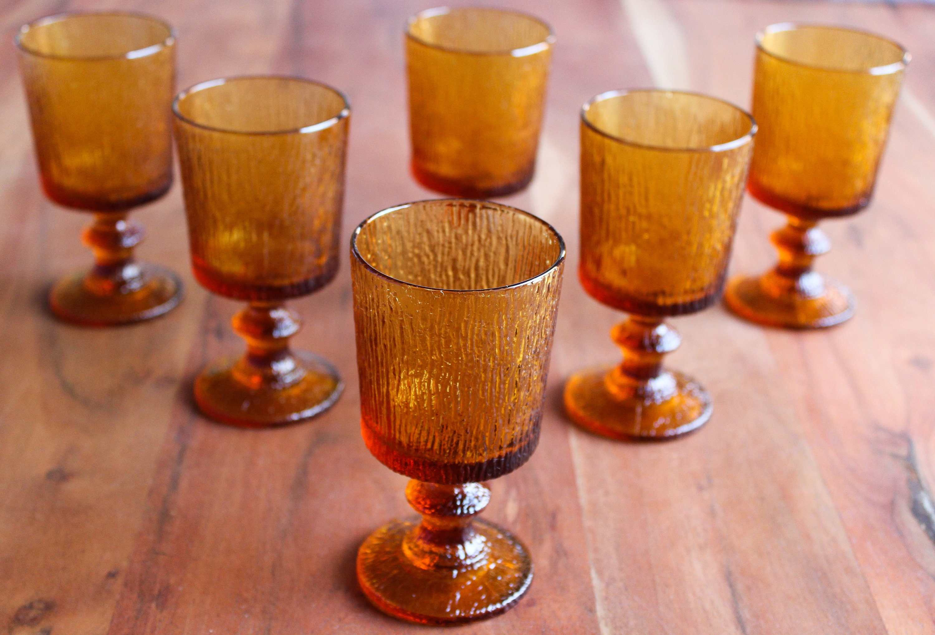 6 Verres à Pied Vintage en Verre Moulé Texturé Coloré Ambre Vintage