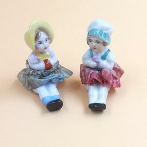 Couple FIGURINES miniature vintage biscuit, porcelain and fabric skirt