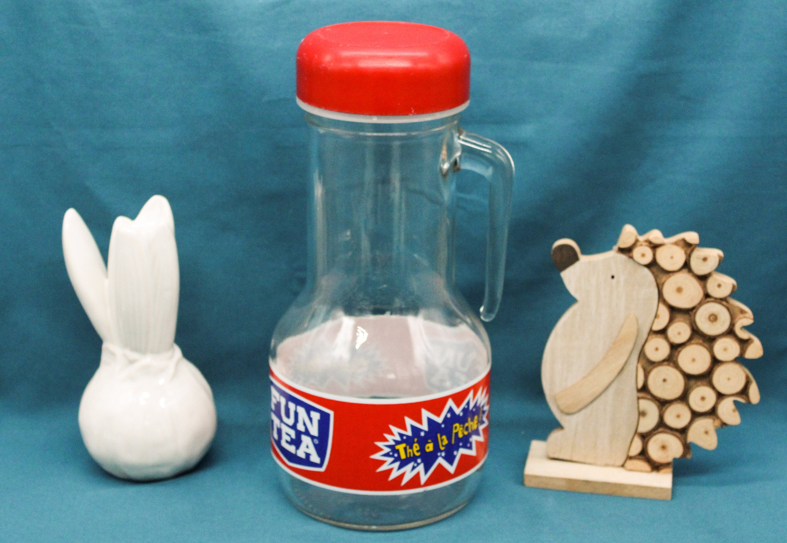 Pichet en Verre Vintage, Broc Publicitaire Fun Tea Couvercle Rouge