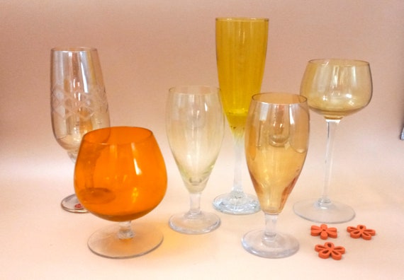 Set of 6 vintage mismatched orange-yellow tones glasses, flutes, aperitif glasses