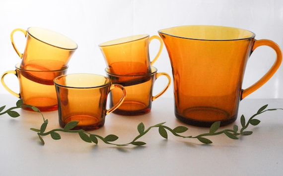 Set DURALEX 5 CUPS and PITCHER amber color vintage France