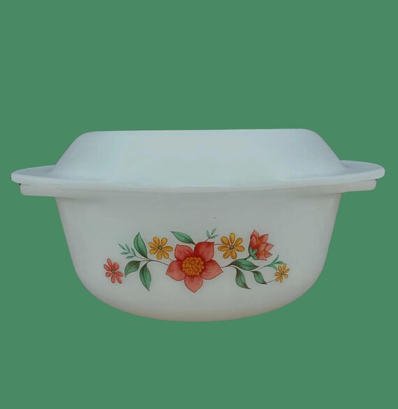 Medium COCOTTE Arcopal vintage orange flower pattern opaline, 60s