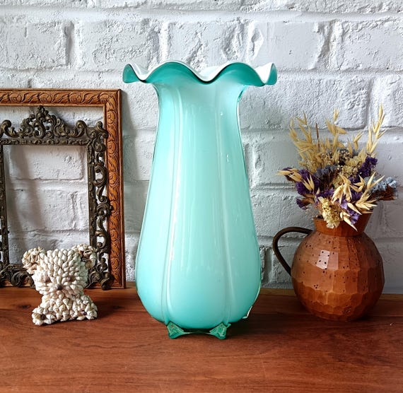 Stunning light pink opaline vase with a wavy swan neck