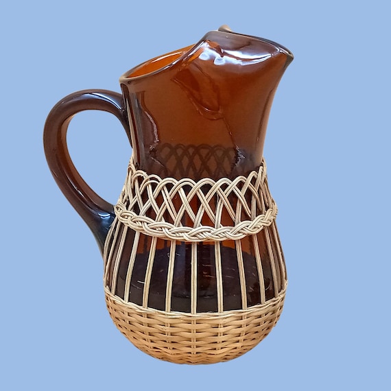 Vintage PITCHER amber glass and wicker 1970