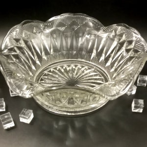 60s salad bowl in vintage French transparent molded glass