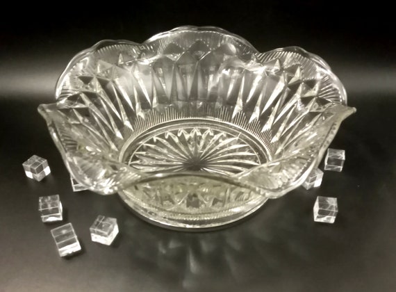 60s salad bowl in vintage French transparent molded glass