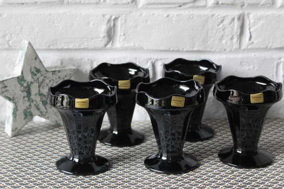5 black glass ice cream cups, fruit salad, dessert cups, depression glass