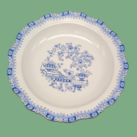 DEEP DISH in porcelain Theresia pattern vintage Seltmann weiden Bavaria
