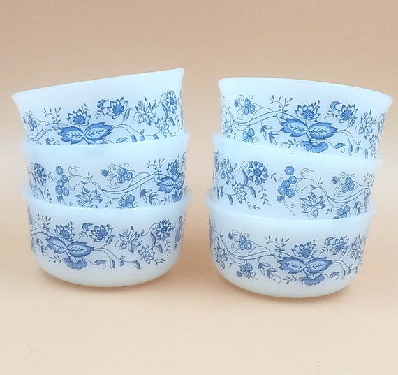 6 vintage arcopal ramekins with Aster pattern France