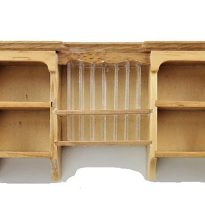Dolls House Light Oak Wall Cupboard with Plate Rack Kitchen Furniture 1:12 Scale