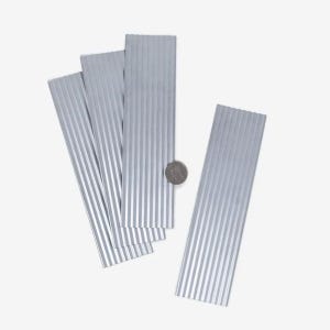 Paneles de techo de hojalata corrugada para casa de muñecas, componentes de construcción de metal, paquete de 4