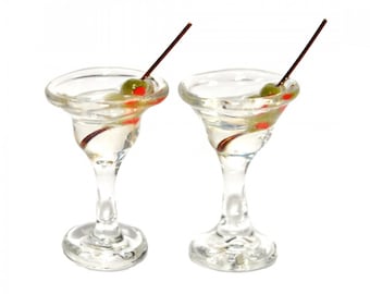 Dolls House 2 Martini Cocktails with Olives Miniature Drink Bar Pub Accessory