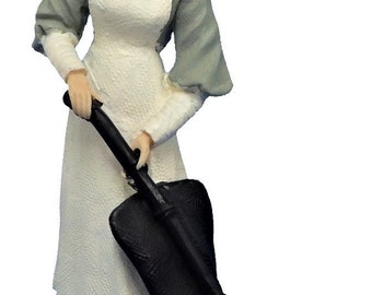 Dolls House People Victorian Maid in Grey Hoovering Resin Figure