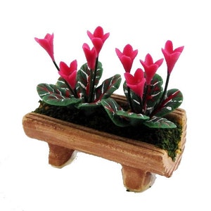 Dolls House Pink Cyclamen Flowers in Planter Miniature 1:12 Garden Accessory