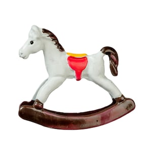 Casa de bonecas pequeno cavalo de balanço branco em miniatura berçário brinquedo loja acessório 1:12