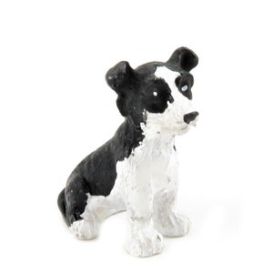 Dolls House Young Border Collie Sitting Pet Sheep Dog Miniature 1:12 Accessory