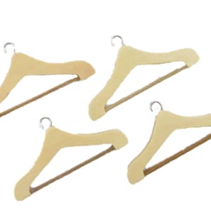 Dolls House 4 Wooden Coat Hangers Miniature Bedroom Wardrobe Shop Accessory