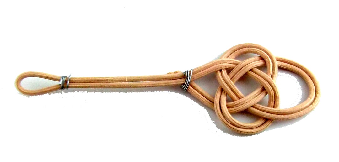 Mini Rug Beater Dolls House Wicker Rug Carpet Beater Miniature Victorian Cleaning ...