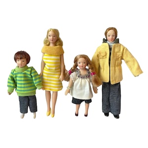 Dolls House Family of 4 People Miniature Modern Porcelain Figures 1:12 Scale