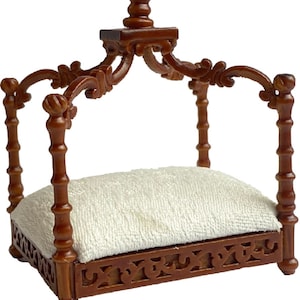 Dolls House Victorian Walnut Cat Bed Platinum Collection Miniature Pet Accessory