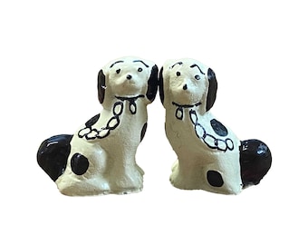 Dolls House Miniature Ornament Fireplace Accessory Pair of Staffordshire Dogs BR