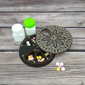 Pill box 7 day, Wooden pill case 7 day, Weekly pill organizer, Cute pill container, Pill holder, Daily pill box, Pill dispenser, Vitamin box