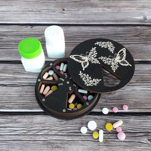 Wooden pill box 7 day, Butterfly pill case, Weekly pill organizer, Cute pill container 7 day, Pill holder, Vitamin organizer