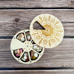 Wooden decorative pill box 7 day, Weekly pill organizer, Vitamin organizer, Great grandma gift, Pill holder, Cute pill case 7 day