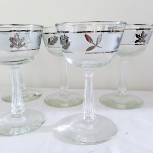 VINTAGE | set of 7 small Libbey coupe glasses