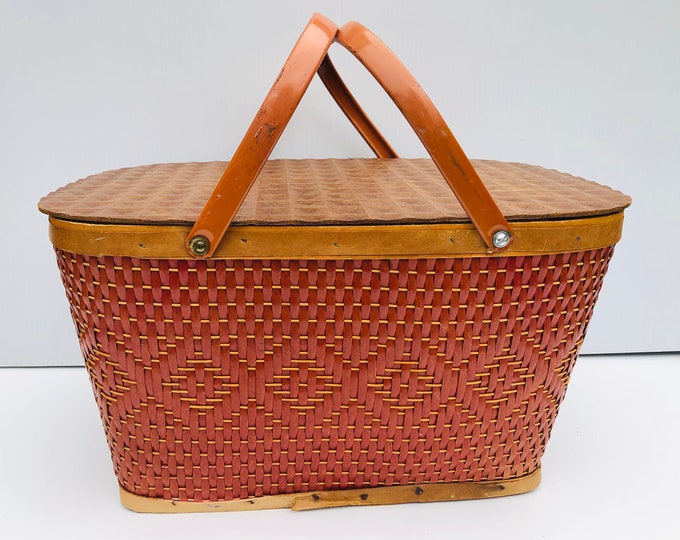 Vintage Redmon Picnic Basket, MCM Reddish Brown Wicker Picnic Basket