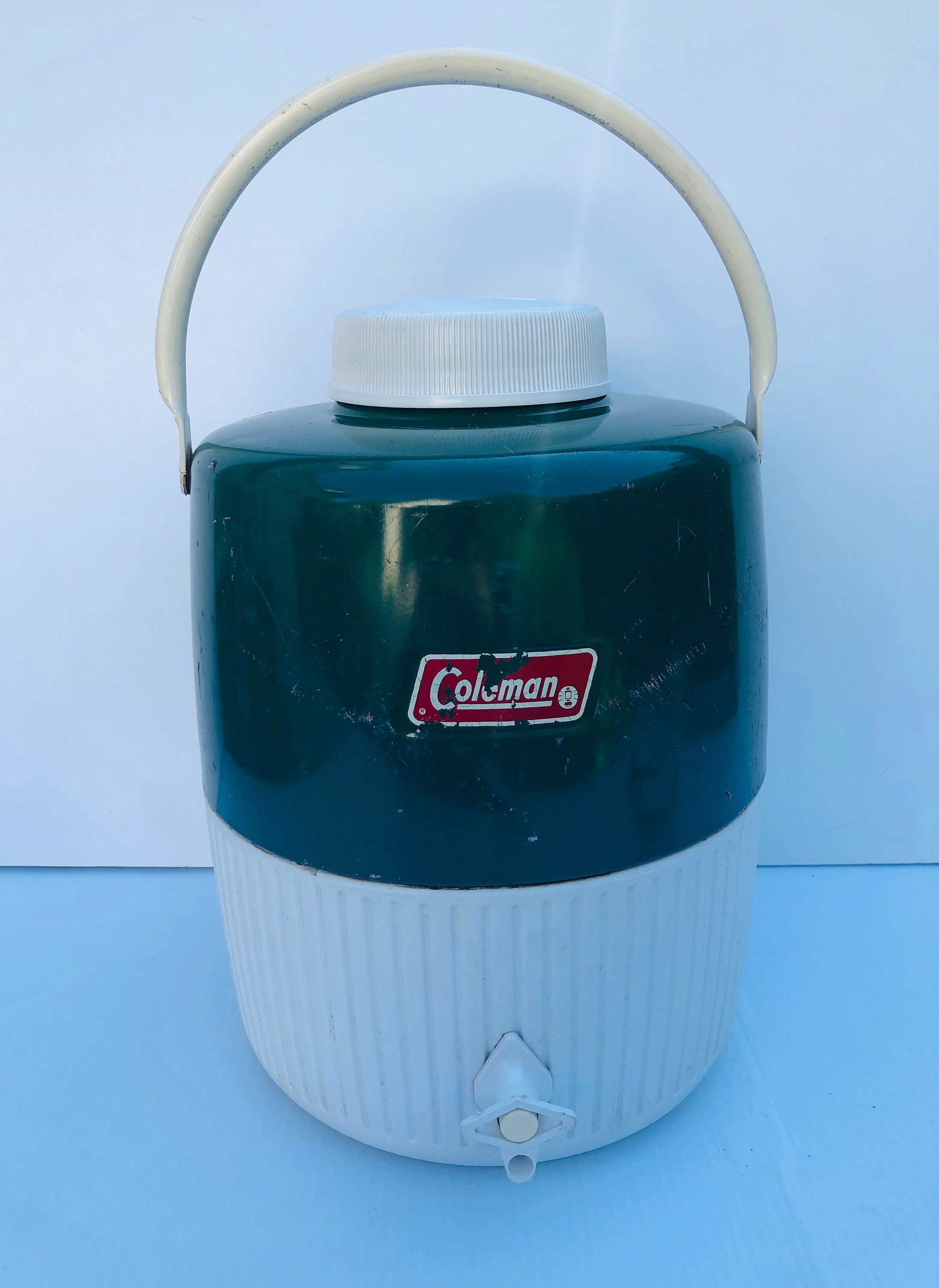 New Vintage Coleman Thermos Canteen #5517 Blue/White Cup Top Flip Top Spout