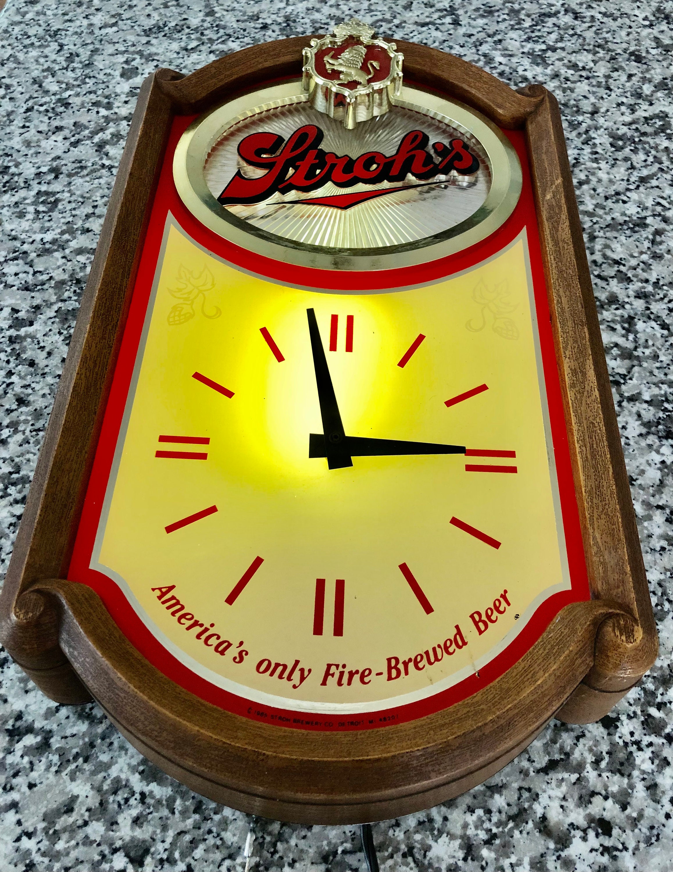Vintage, 1980's, Stroh's Beer Lighted Advertising Sign and