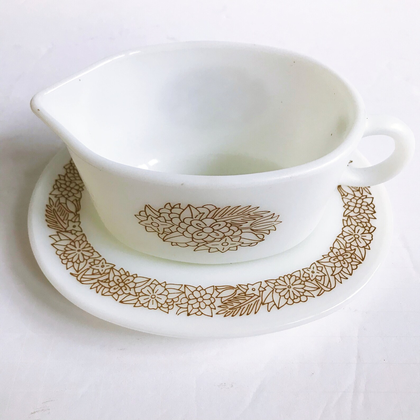 VINTAGE Pyrex woodland gravy boat set Etsy