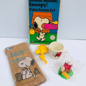 Vintage Snoopy Peanuts 5 Piece Set,  Charlie Brown/Snoopy/Woodstock Cake Topper, Colorforms, Snoopy Lunch Bags, Woodstock Brush, Coffee Mug