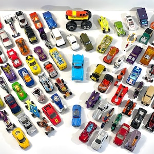 Hot Wheels 2000年代　日本車セット IMG_5592_a9a1f4b6-590c-418a-