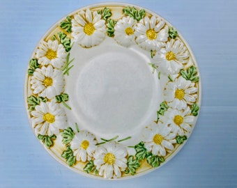 Vintage Daisy Cups & Saucers, 14 Piece Set, Metlox Poppy