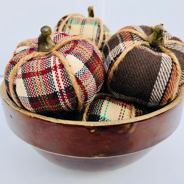 Antique, Vintage Brown Crockery Bowl, Brown Stoneware Bowl, Vintage Kitchen, Farmhouse Kitchen, Fall Decor, Brown Plaid Pumpkins in USA Bowl