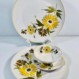 Vintage Mikasa Cera-Stone Sunland 16 Piece Dish Set, Rare Sunny Yellow Floral Dining Set, Japan, 3113-KI, Floral Dishes, Dinnerware, Kitchen