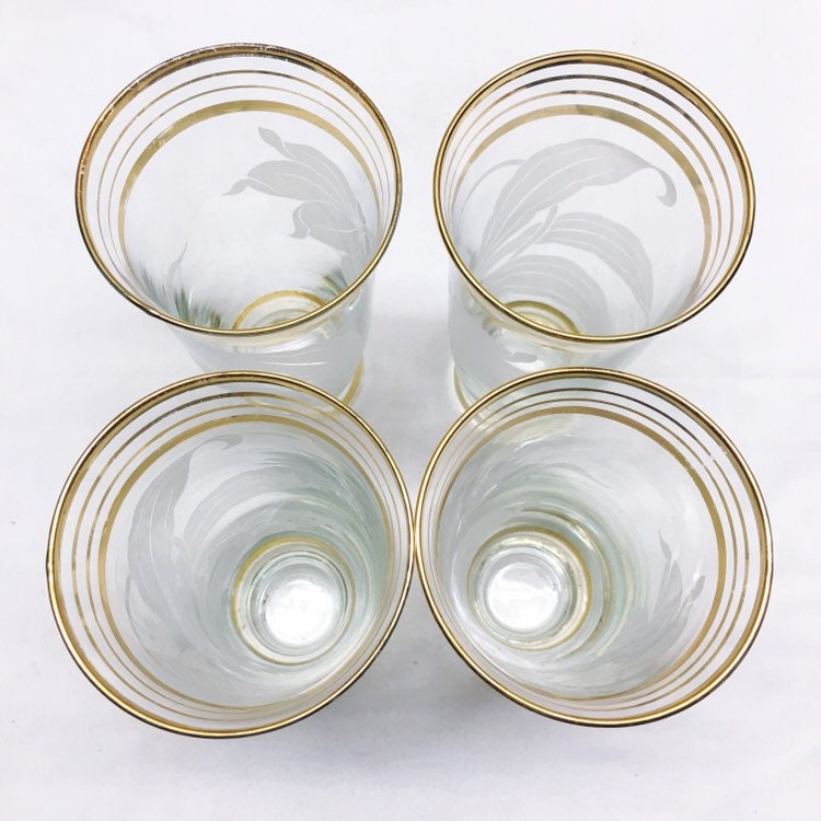 16 oz green plastic cups Restaurantware Drinking Cups 1000 Count 16 Ounce Clear PLA Plastic Cups with Rolled Rim, For Cold Beverages U-Shape Design Eco-Conscious On-The-Go Dri