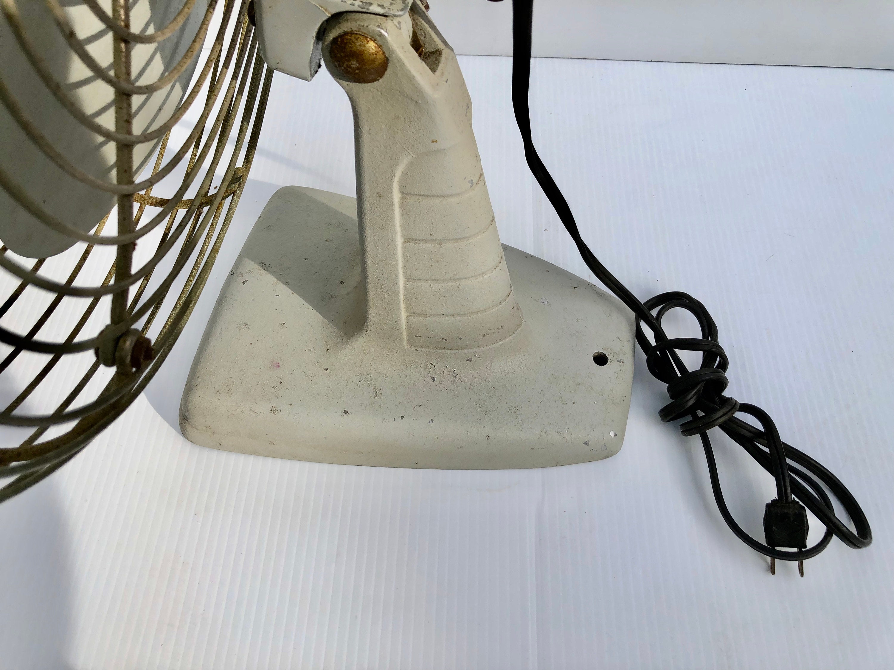 Vintage Dominion Oscillating Table Fan, Heavy Industrial Design - Etsy