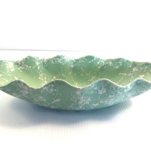 Vintage Pottery Planter, Large Sea Foam Green & White Splatter Shawnee USA Planter with Ruffled Rim, Marked 2517, USA, Ohio Pottery , Gift