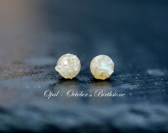 Pendientes de ópalo etíope: piedra preciosa en bruto, plata de ley o chapada en oro