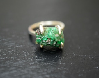 Raw Emerald Ring