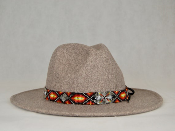 Hut mit Perlenstickerei Accessoires Hüte Wollhüte 