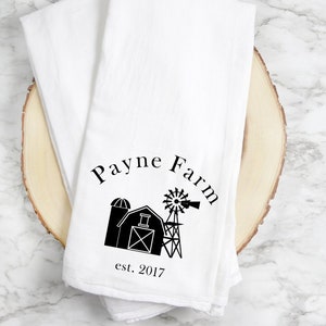 Family Name Farmhouse Tea Towel, Gift for Couple, Personalized Dish Towel, Flour Sack Towel, Couple Gift, Wedding Gift, Housewarming Gift
